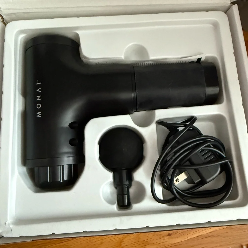 Monat Black Massage Gun